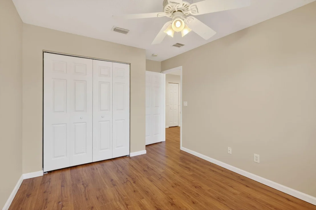 Photo of 1021 SE WESTMINSTER Place