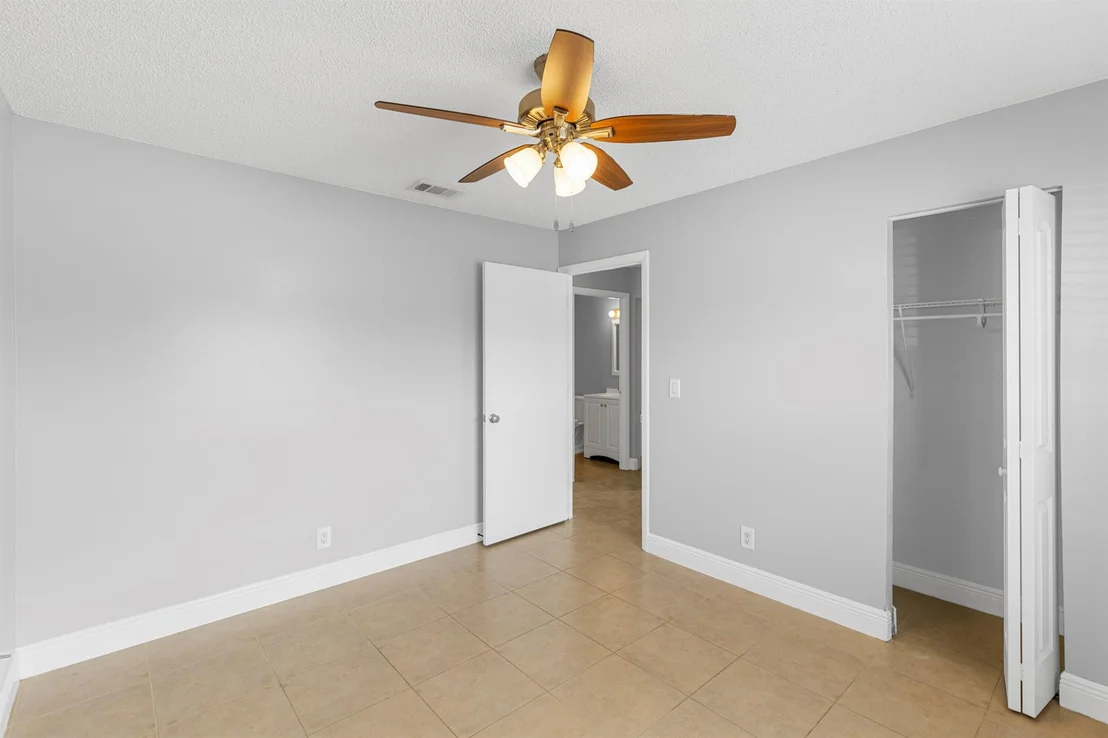 Photo of 5805 Ithaca Circle E