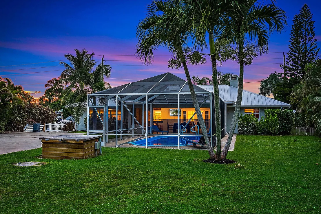 Photo of 5354 SE Horseshoe Point Road