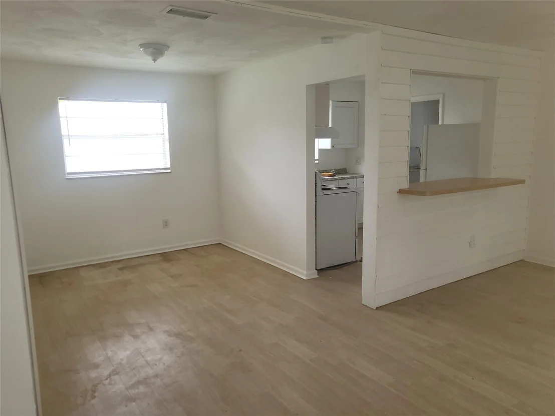 Photo of 2185 NW 3rd Street