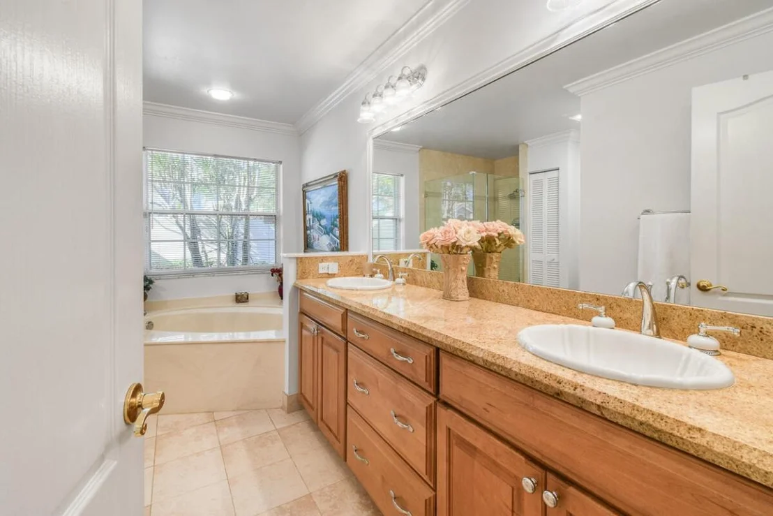 Photo of 349 Eagleton Golf Drive