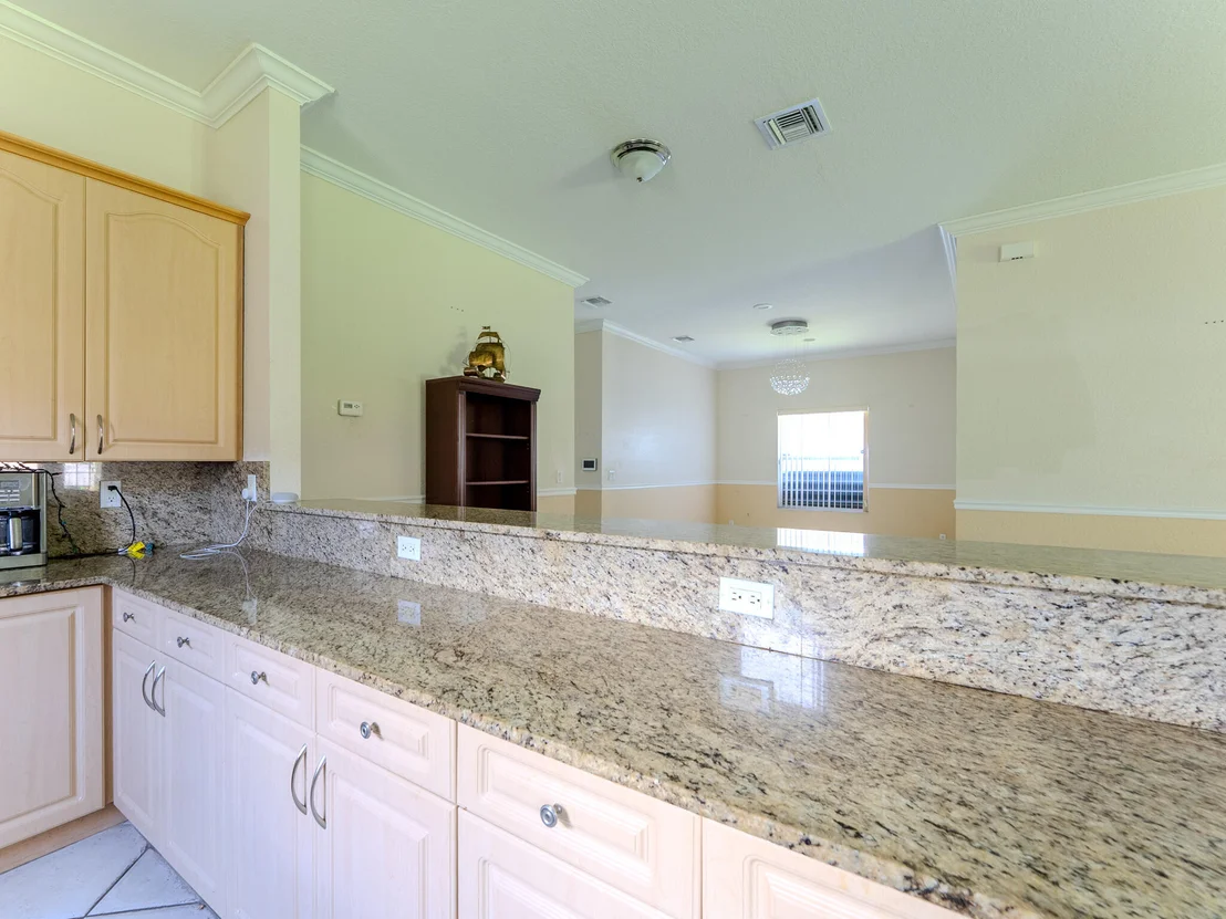 Photo of 409 NW 9th Avenue
