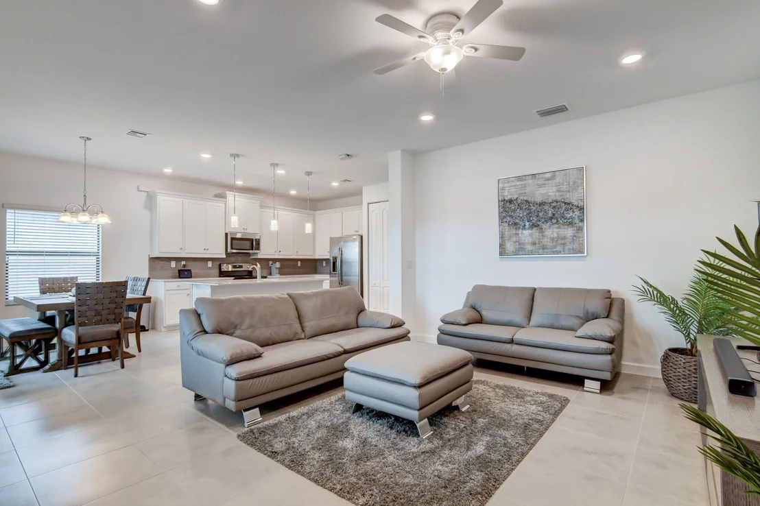 Photo of 1114 Whitcombe Drive