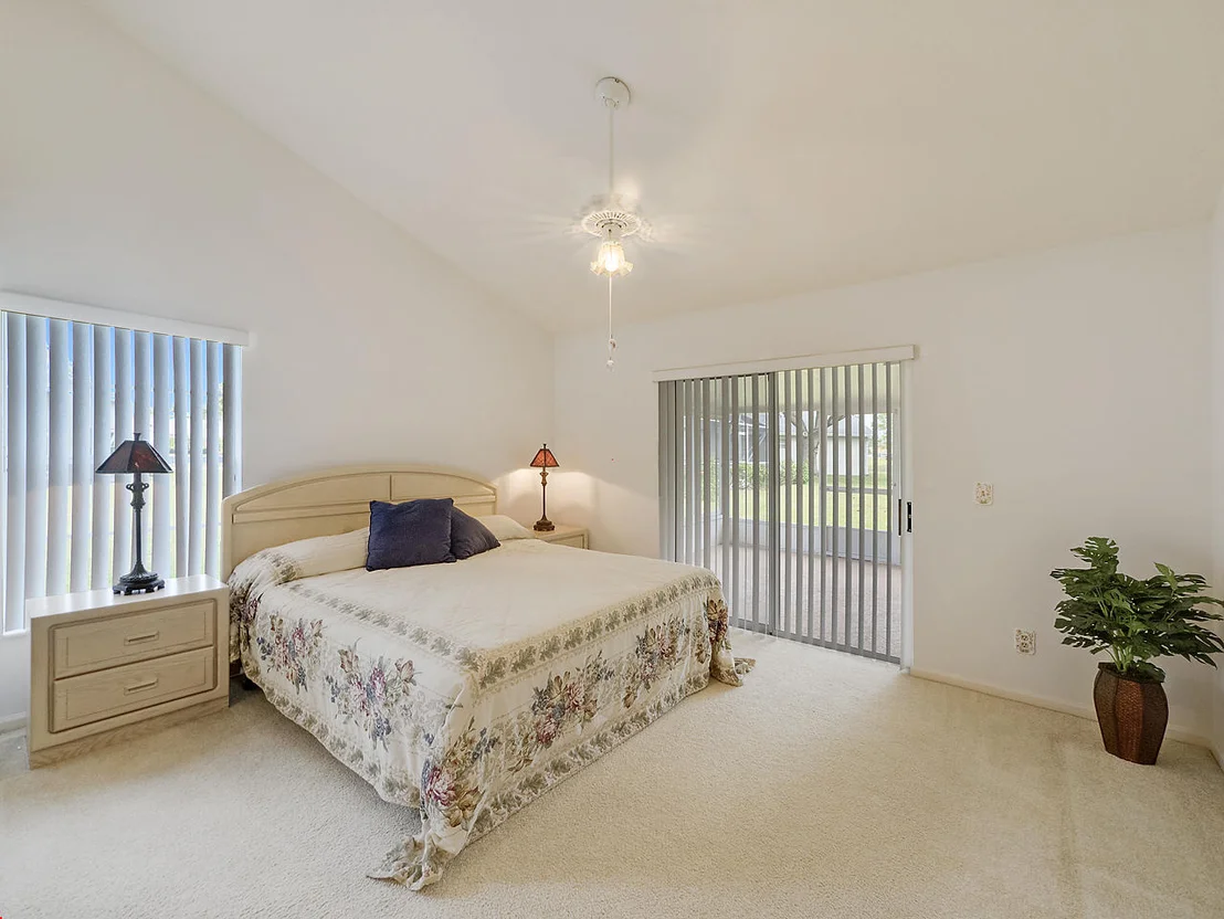 Photo of 289 Moccasin Trail W