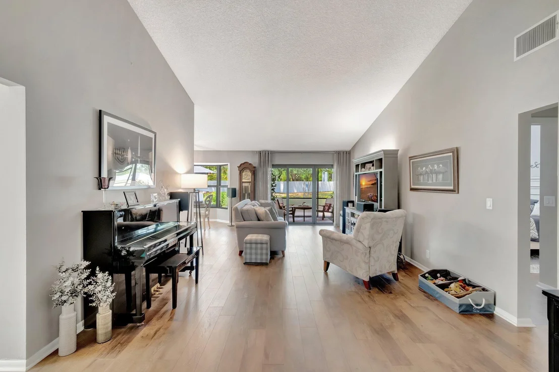 Photo of 4976 Boxwood Circle