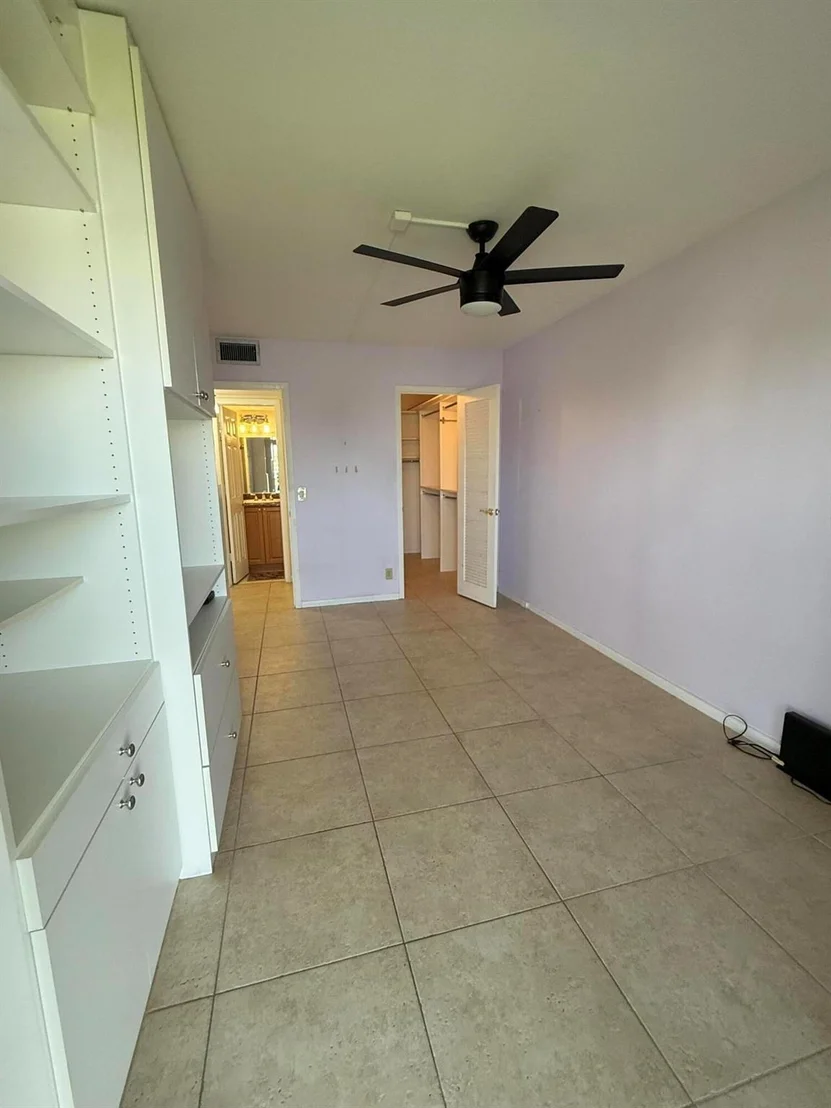Photo of 2071 Exeter D