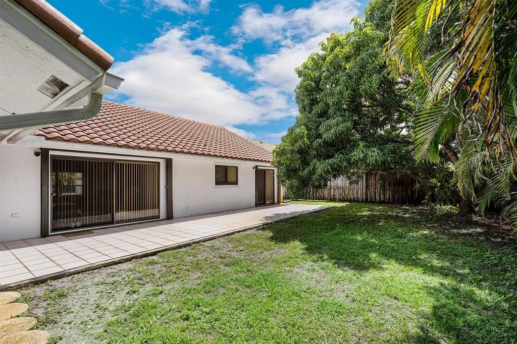 Photo of 9535 Sun Pointe Drive