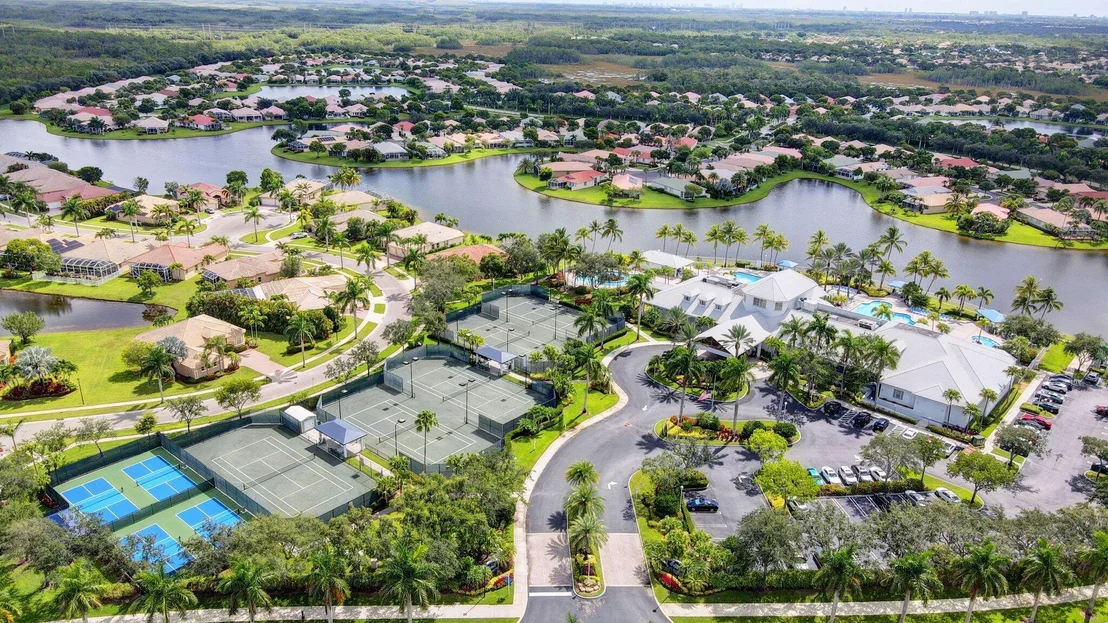 Photo of 2676 Clipper Circle