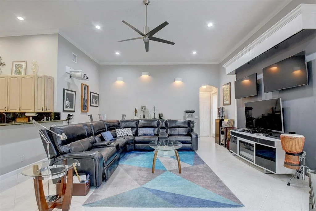 Photo of 8161 Muirhead Circle
