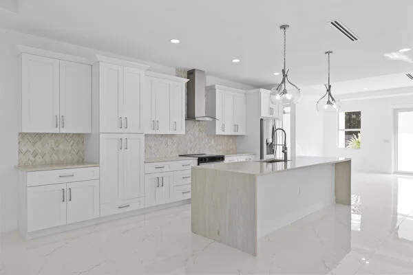 Photo of 18103 Hamlin Boulevard