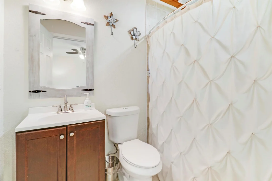 Photo of 2867 Oak Drive
