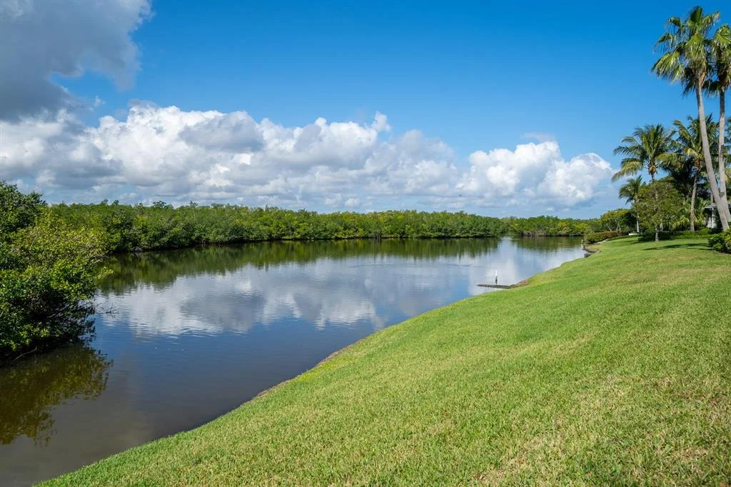 Photo of 547 White Pelican Circle