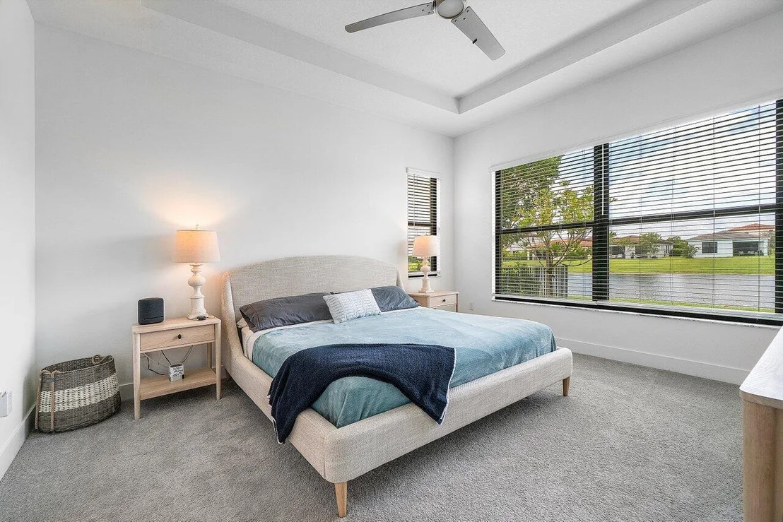 Photo of 16070 Key Biscayne Lane
