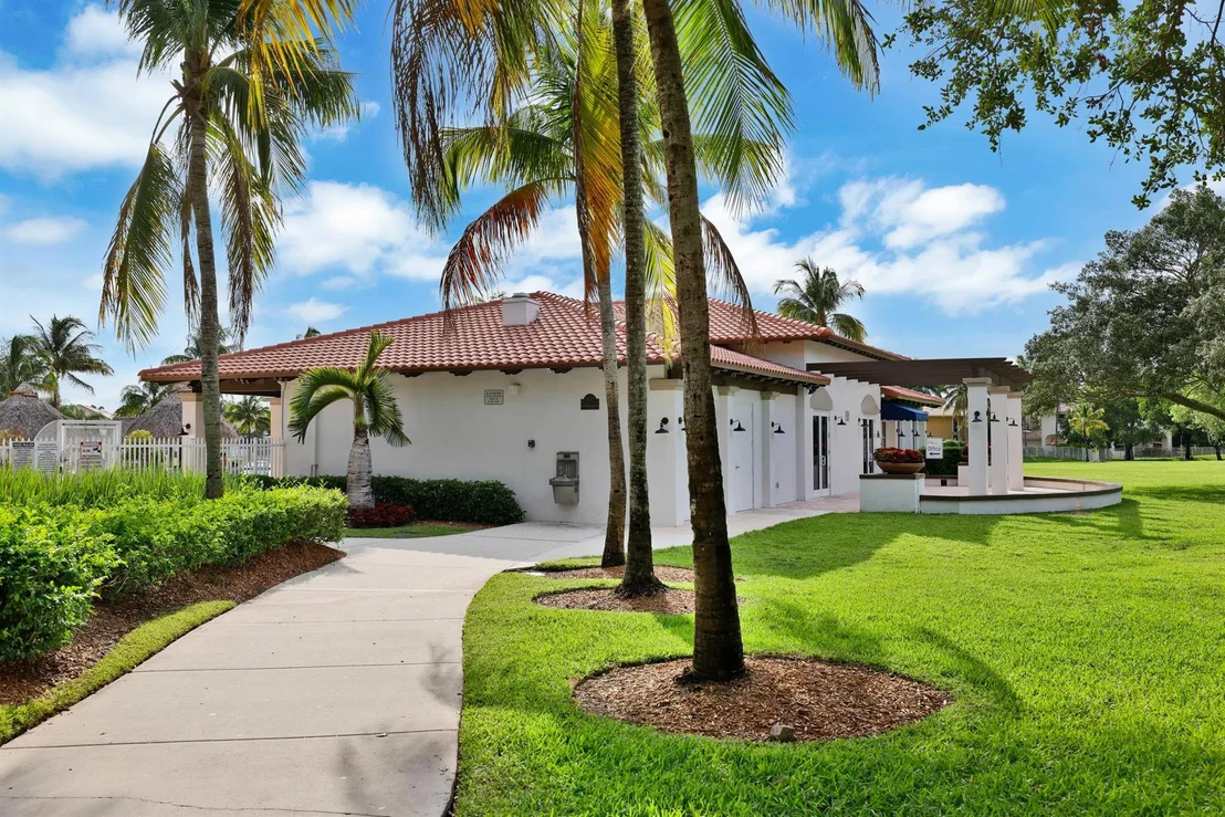 Photo of 4106 Sabal Ridge Circle