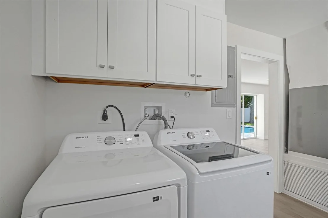 Photo of 2111 NE 35th Street