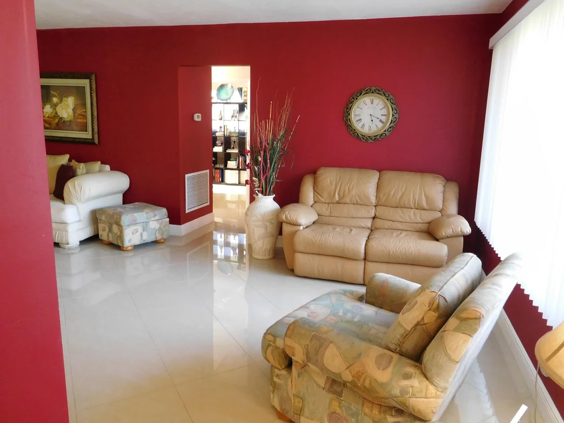 Photo of 349 Henthorne Drive