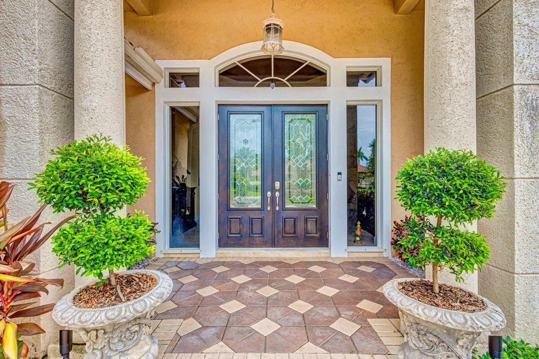 Photo of 2330 Tecumseh Circle
