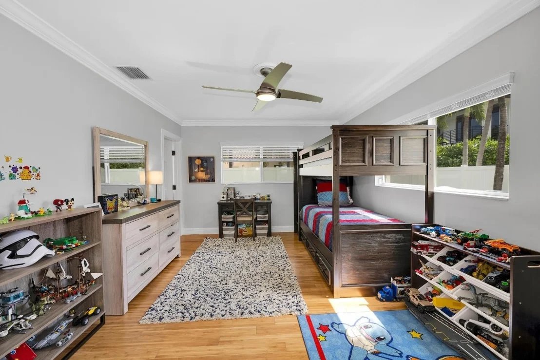 Photo of 8 Oneida Lane