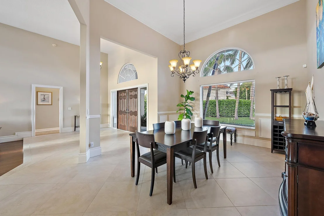 Photo of 8575 SE Water Oak Place