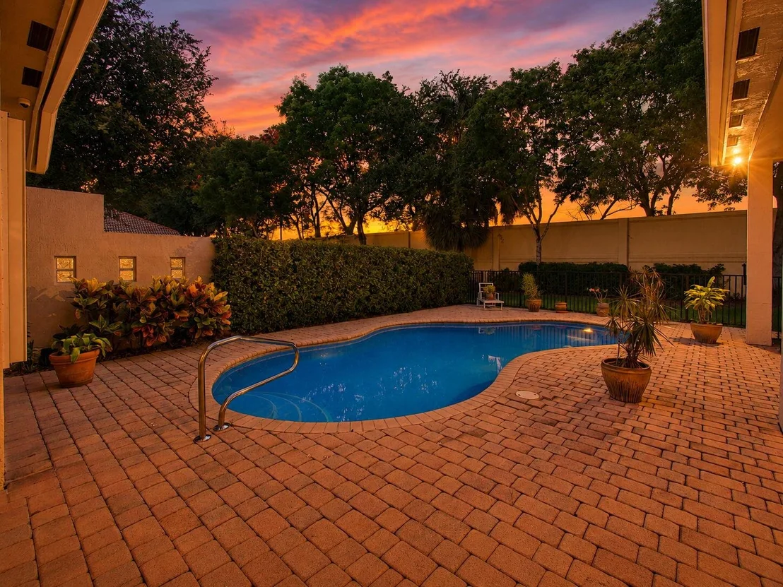 Photo of 16211 Rosecroft Terrace