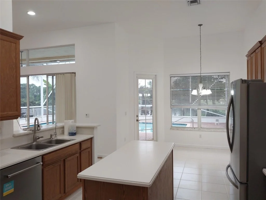 Photo of 7042 SE Bay Hill Drive