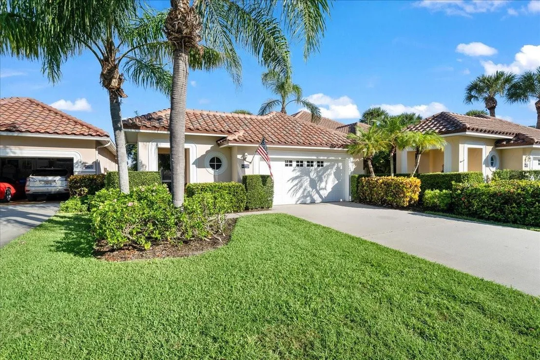Photo of 1725 Victoria Circle