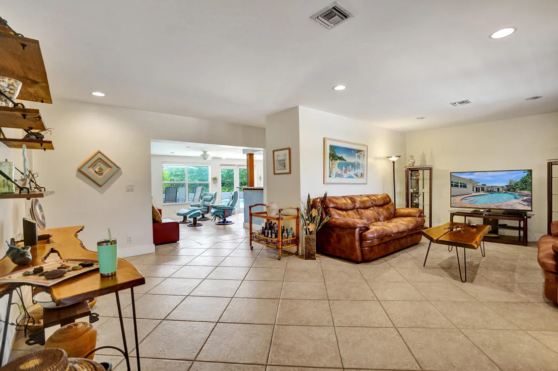 Photo of 445 SE 17th Terrace