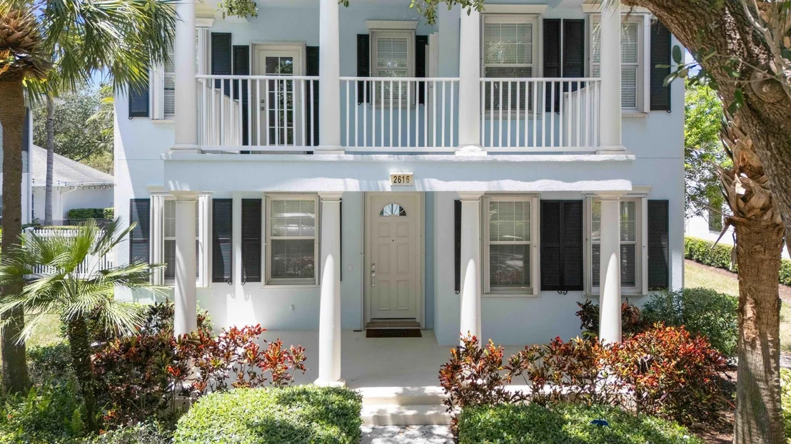 Photo of 2616 E Community Drive