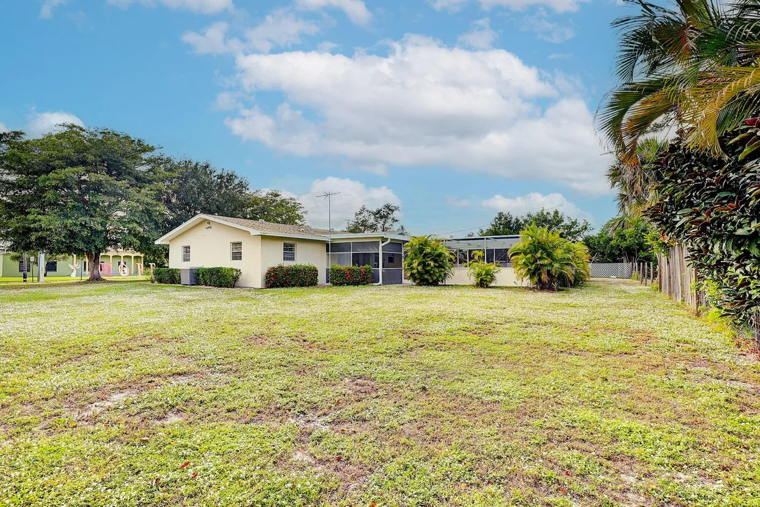 Photo of 1121 SE 10th Street
