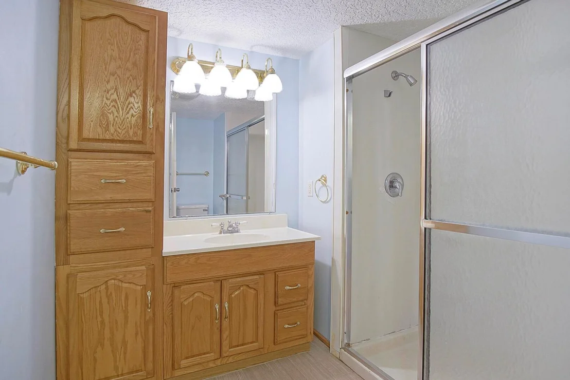 Photo of 609 Garden View