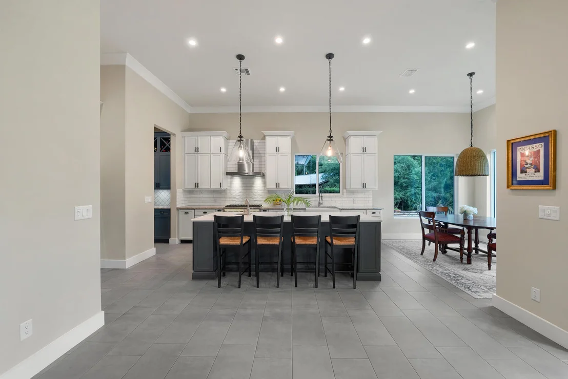 Photo of 9010 Valley Oak Place