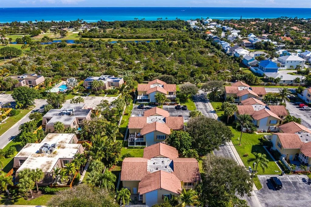 Photo of 142 Seabreeze Circle