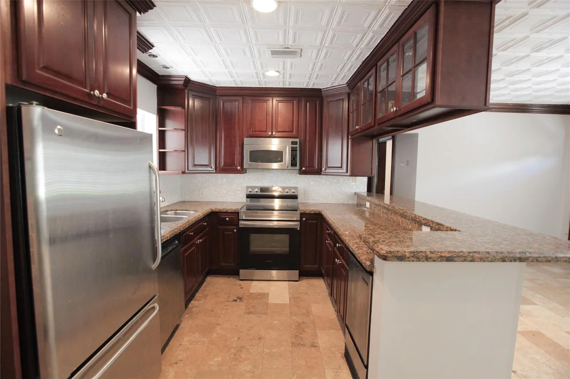 Photo of 305 Gulfstream Drive