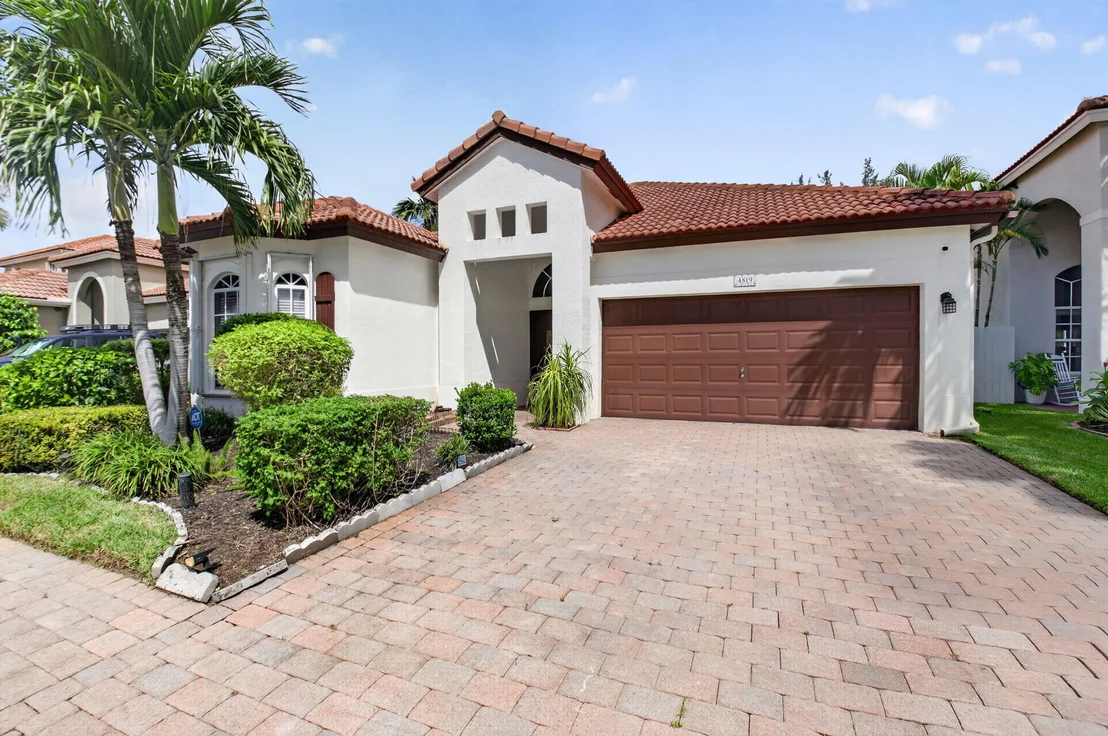 Photo of 4819 Gateway Gardens Drive