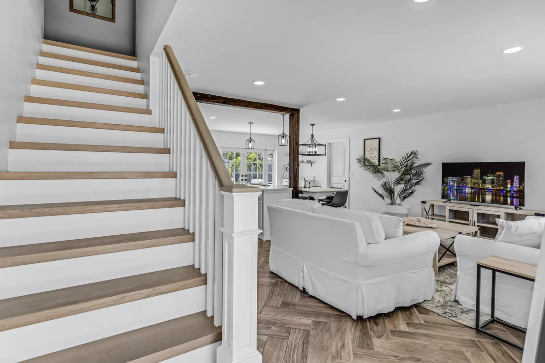 Photo of 337 Cypress Lane