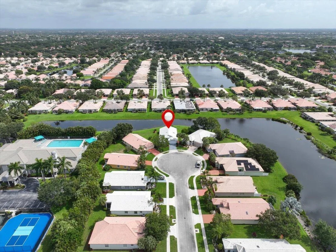 Photo of 10847 Crystal Key Lane