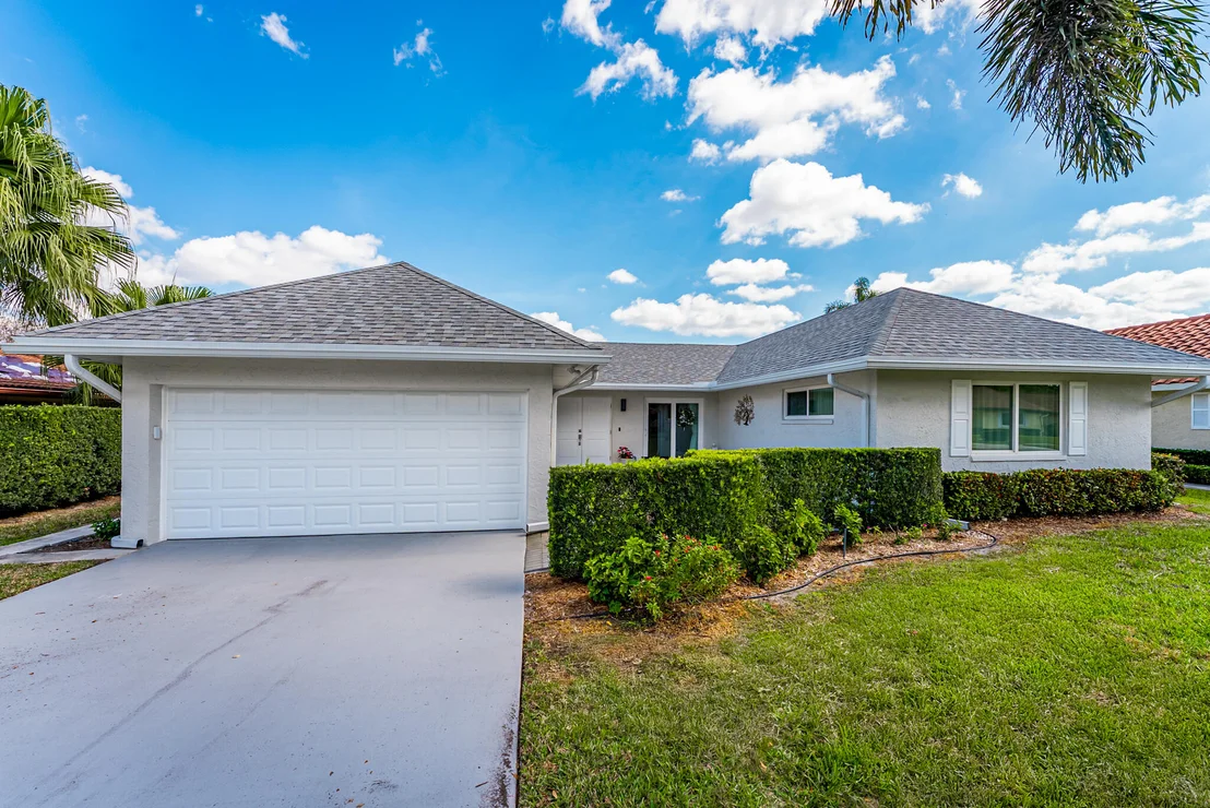 Photo of 10370 Greentrail Drive N