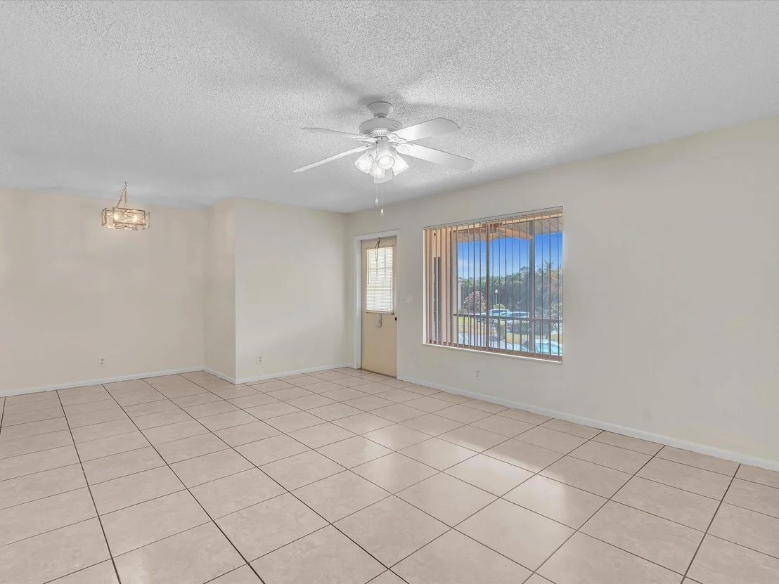 Photo of Unit A2 at 305 Knotty Pine Circle