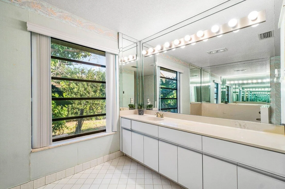 Photo of 5560 NW 3rd Terrace W
