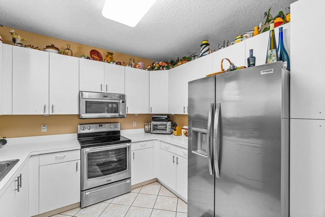 Photo of 7827 Oak Grove Circle