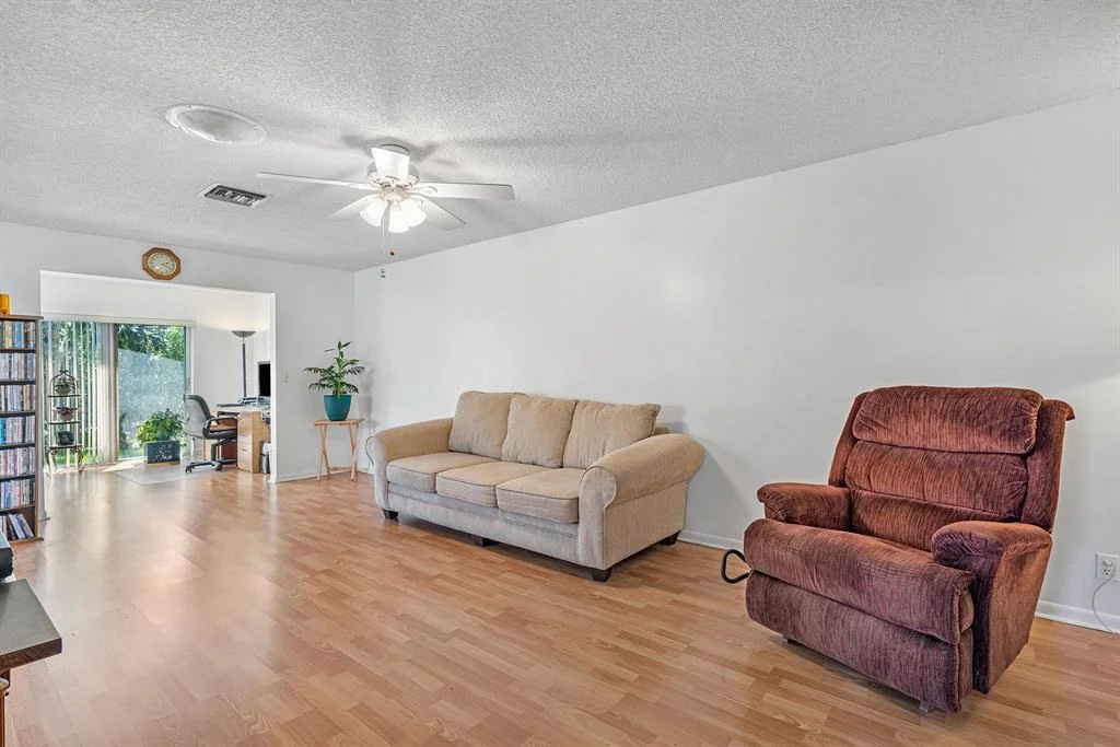 Photo of 6184 Stanley Lane