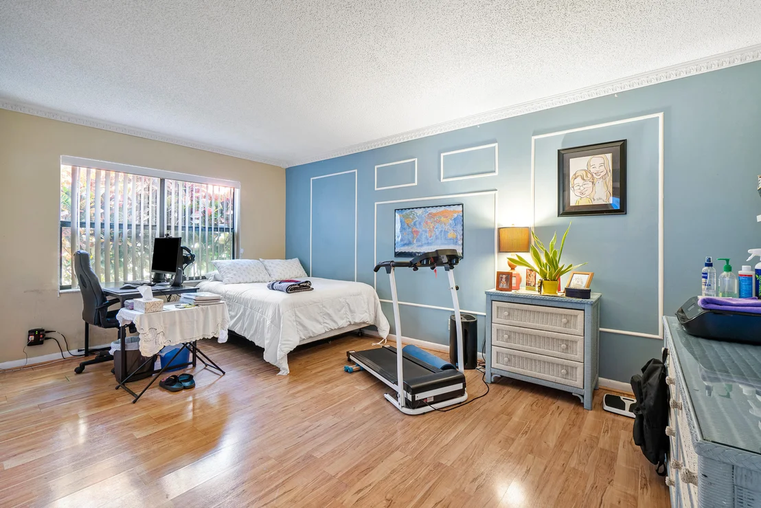 Photo of 9285 Laurel Green Drive