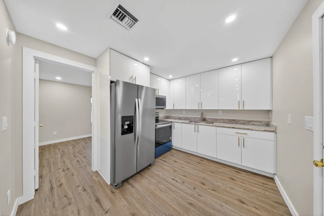 Photo of 712 SE Bayou Avenue