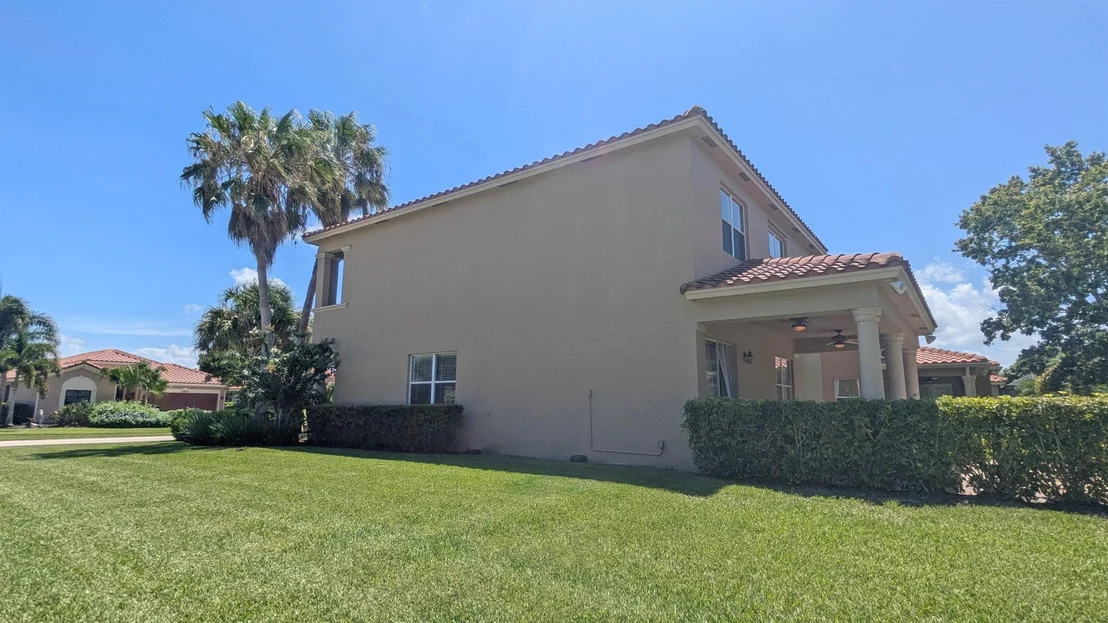 Photo of 5571 57 Way