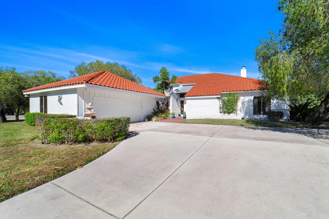 Photo of 3000 Conifer Drive