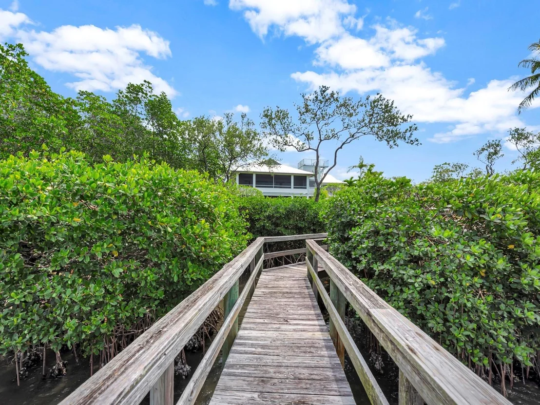 Photo of 1700 Coconut Drive