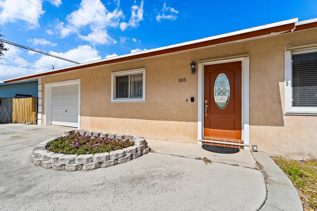 Photo of 815 W Laird Drive