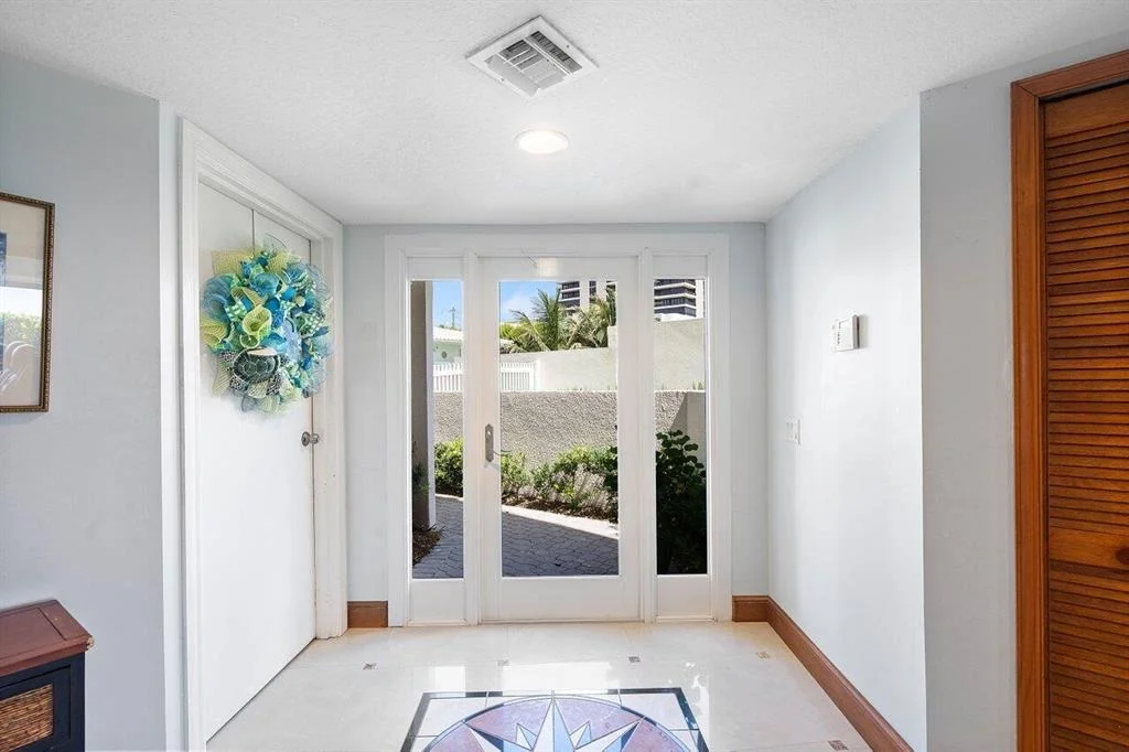 Photo of Unit 1 at 370 Mercury Road
