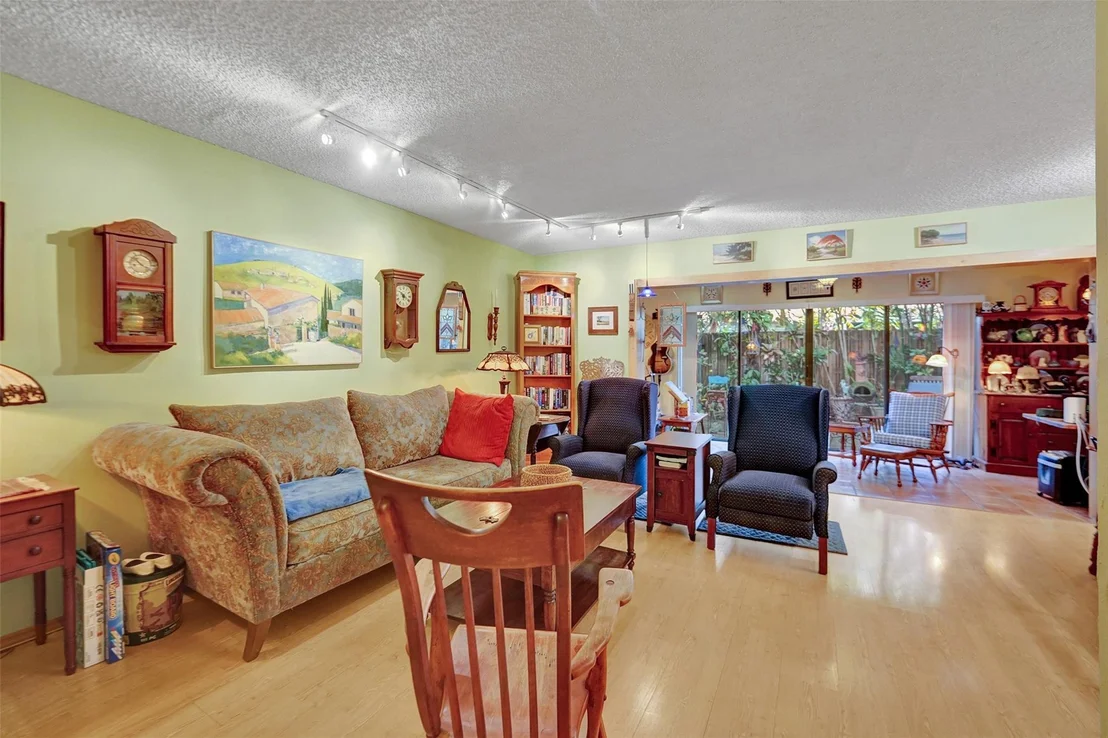 Photo of Unit 12A at 3301 Simms Street
