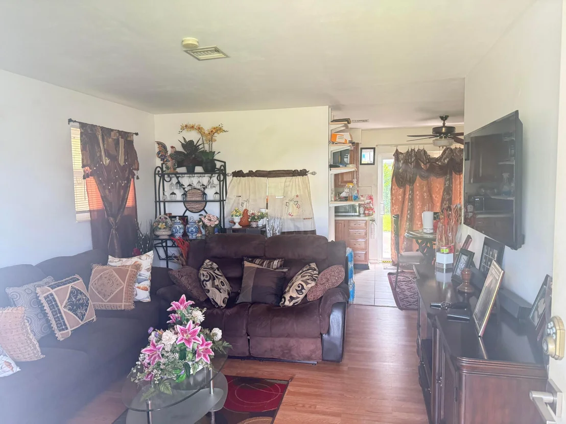 Photo of 3533 FLORIDA Boulevard